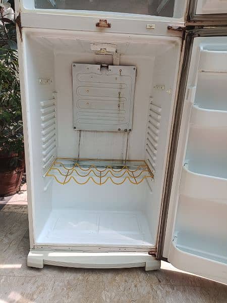 Dawlance refrigerator for sale 10