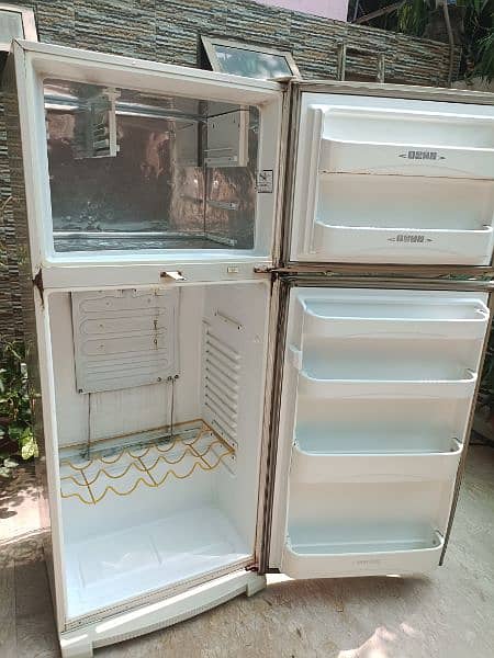 Dawlance refrigerator for sale 12