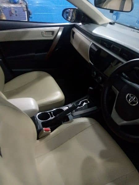 Toyota Corolla Altis 2017 6