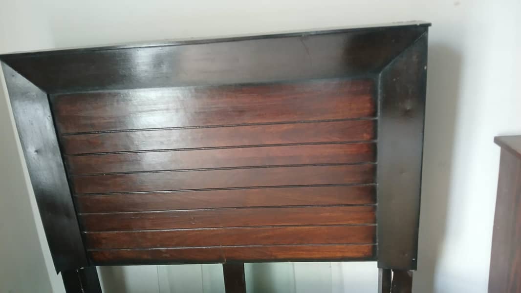 2 Single Bed for sale  (urgent ) 1