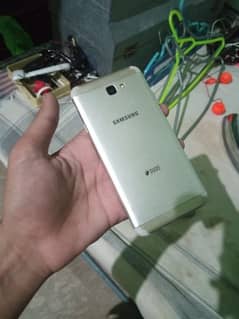 Samsung Galaxy j7 prime Urgent sale 03420987931