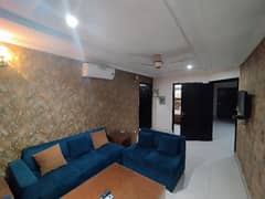 2 BEDROOMS FULLY LUXURY AND FULLY FURNISH IDEAL LOCATION EXCELLENT FLAT FOR RENT IN BAHRIA TOWN LAHORE 0