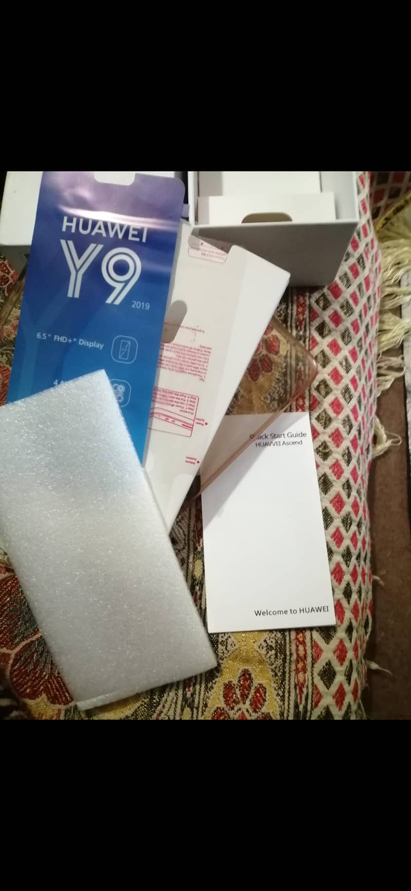 Huawei y9 10 by 10 contact me 03196256166 6 128 ma ha 6