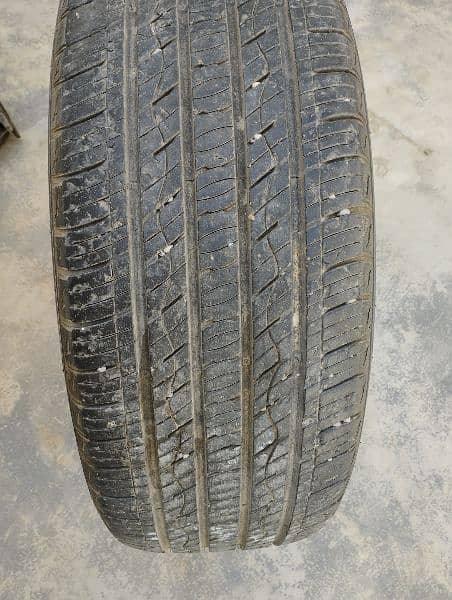 KIA Car Tyre 0