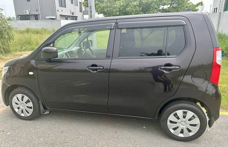 Suzuki Wagon R 2015 4