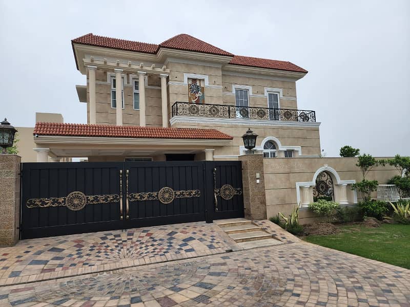 1 Kanal Slightly Used Unique Spanish Design House For Sale At Prime Location Near To park in DHA phase 5 Lahore 0