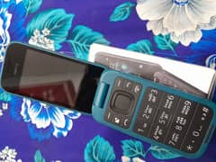 Nokia 2660 flip phone