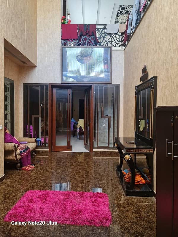 1 Kanal Like Brand New House Available For Sale 27