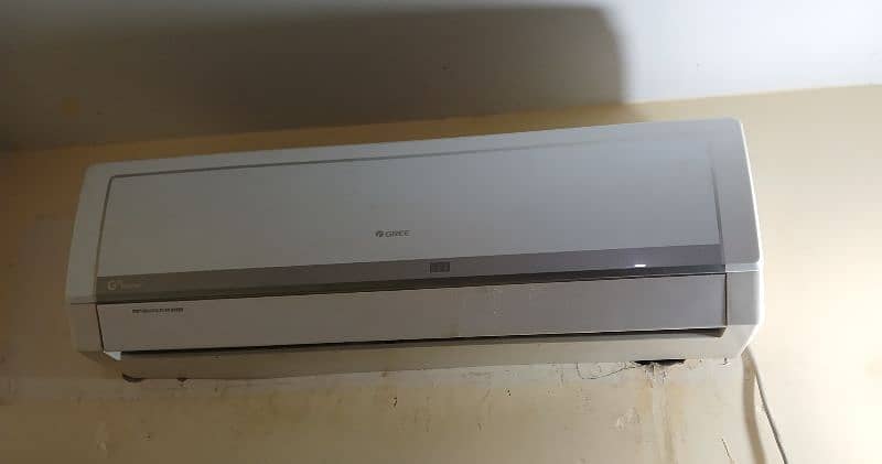 Gree 1 ton Dc Inverter Split Ac 1