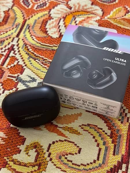 BOSE ULTRA Open EarbudBose Ultra open ear 1