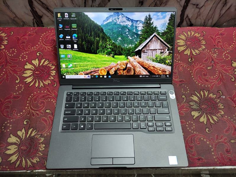 Dell Latitude E7400 (Bazelless) sleek & fancy (A plus condition) 2