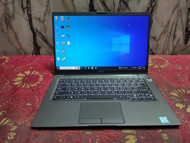 Dell Latitude E7400 (Bazelless) sleek & fancy (A plus condition) 8