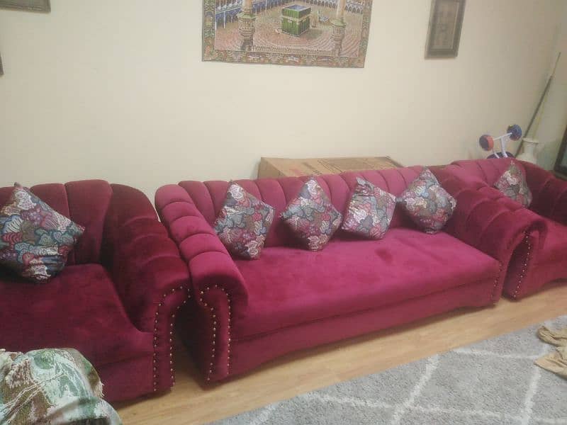 5 Seater sofa 3