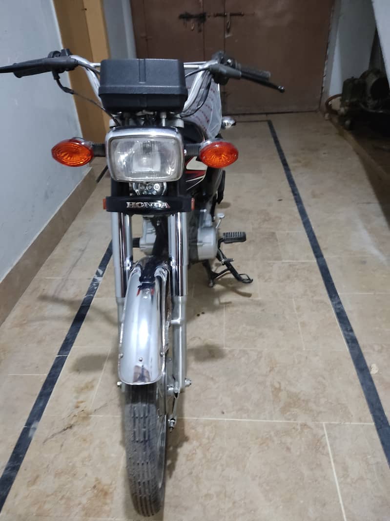 Honda CG 125, Karachi no full original and like new. 4