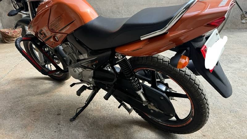 Ybr 125-G Matt Orange 2