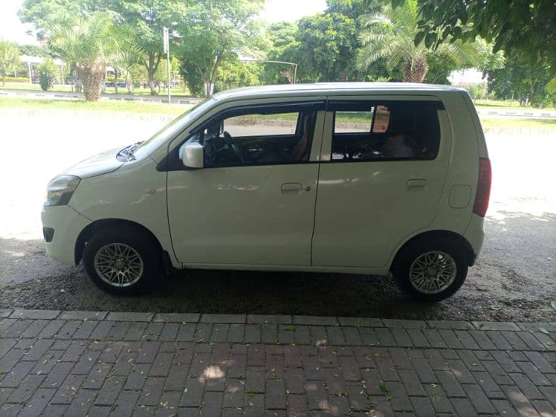 Suzuki Wagon R 2018 4