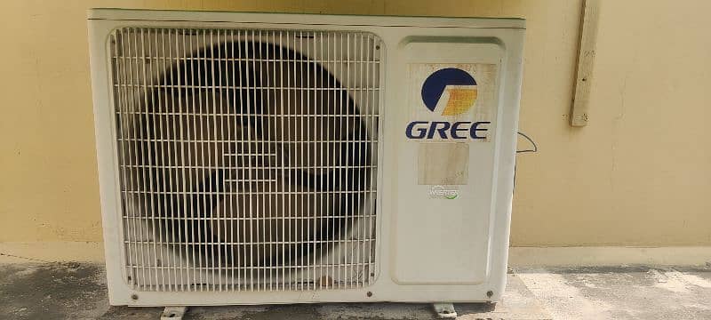 GREE G10 INVERTER 1.5 TON HEAT & COOL 1