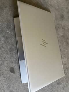 HP ELITEBOOK BANG & OLUFSEN  x360 1040G7