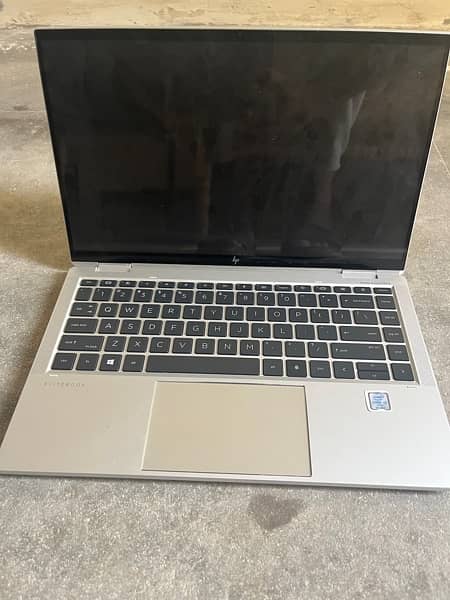 HP ELITEBOOK BANG & OLUFSEN  x360 1040G7 2