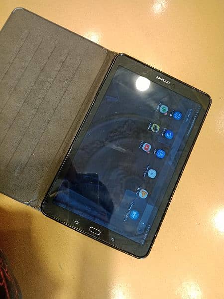 Samsung Galaxy tab e 8