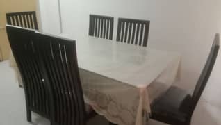 Dining table 0