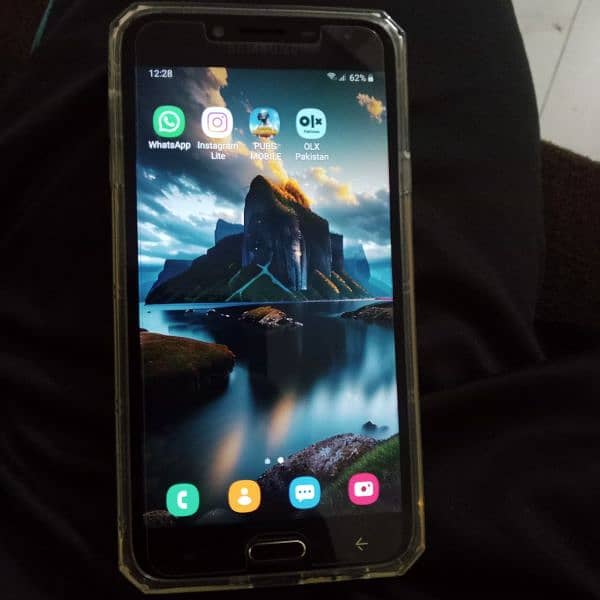 SAMSUNG J4 2 /16 4G SUPPORTED LUSH CONDITION 4