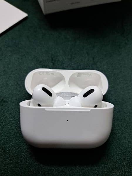 APPLE EARPHONE PRO 0