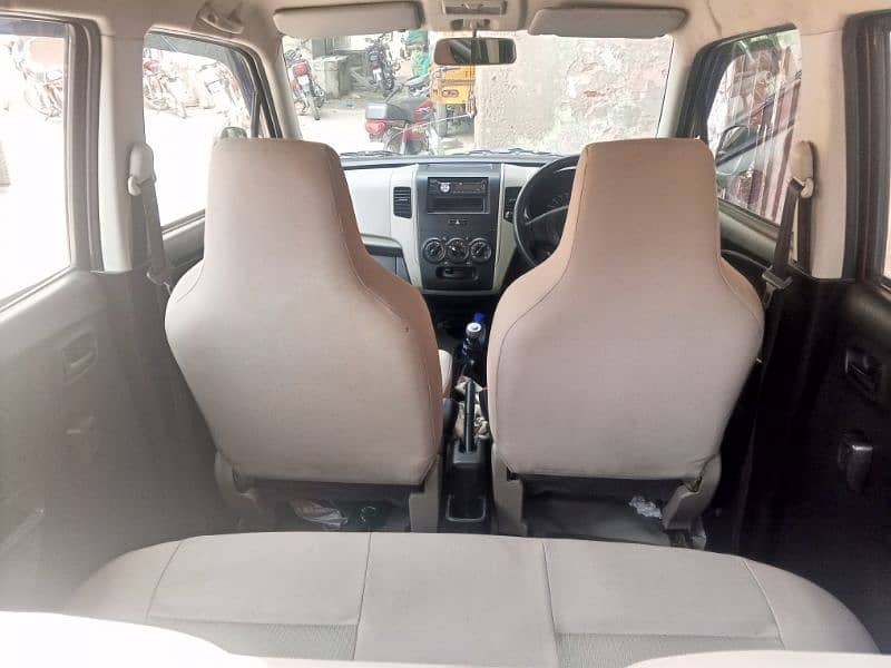 Suzuki Wagon R 2015 10