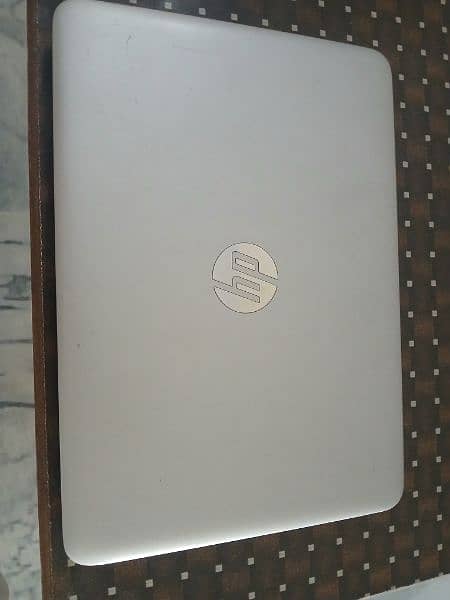 HP Elitebook 820 G4 3