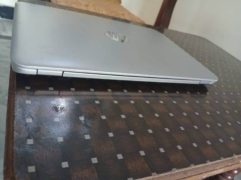 HP Elitebook 820 G4 5