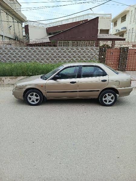 Suzuki Baleno Model 2004 11