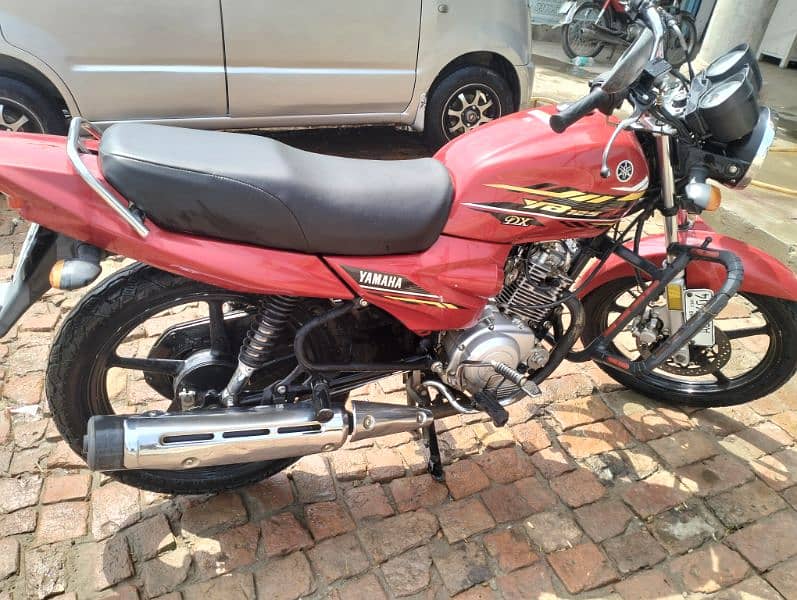 Yamaha YBZ 125 DX  Model  2021 Red Colour 3