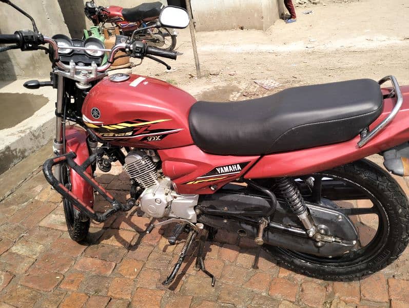 Yamaha YBZ 125 DX  Model  2021 Red Colour 7