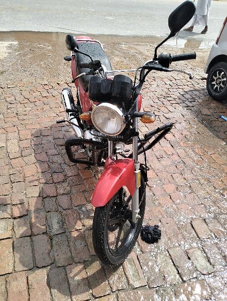 Yamaha YBZ 125 DX  Model  2021 Red Colour 15