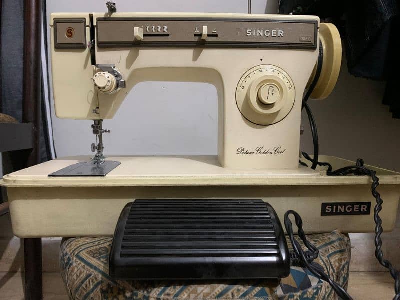 Sewing machine for sale 0