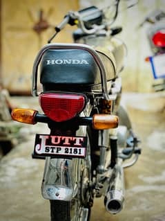 HONDA CD70