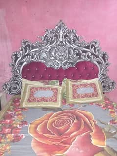 bed set sofa set or cansol