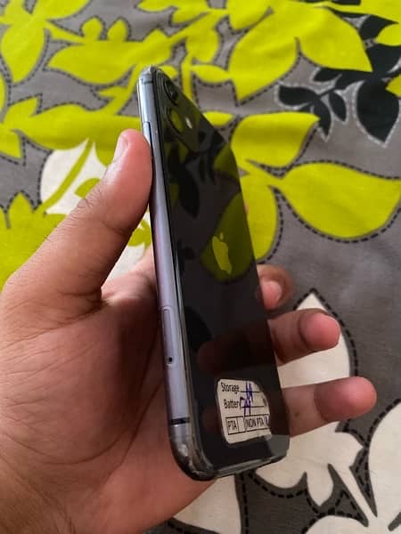 iPhone 11 64GB non pta 1