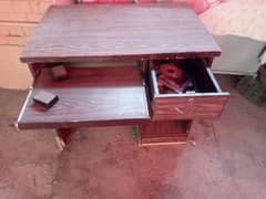 Computer table for sale