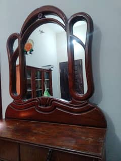 dressing table