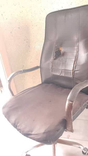 executive hydrolic computer study office chair for sale. 1