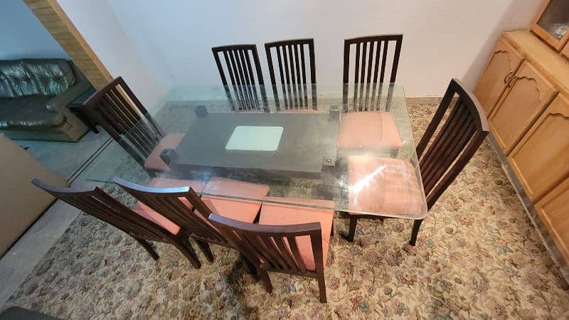 8 - Persons Chairs Dining Table Set in 10/10 3