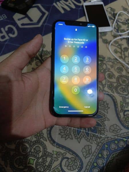 IPHONE 11 PRO 512 FACTORY UNLOCK 4