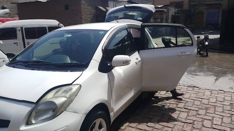 Toyota Vitz 2010 0