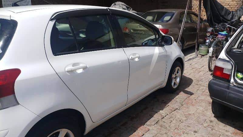 Toyota Vitz 2010 12