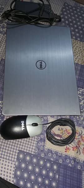 Dell laptop cori5 6th generation. 4