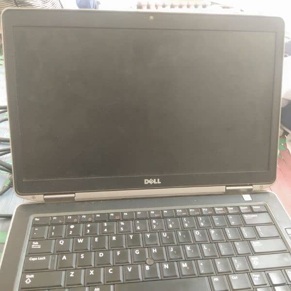 Dell Latitude E6430s 3