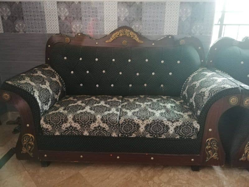 3, 2, 2, 1 . . . seat sofa. . good condition 3