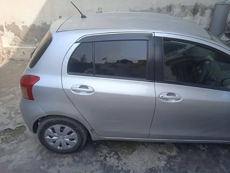 Toyota Vitz 2006 3