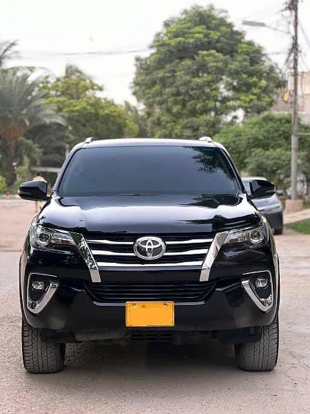 Toyota Fortuner 2021 original 1